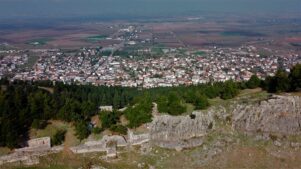 &omicron;&iota;&kappa;&omicron;&nu;&omicron;&mu;&iota;&kappa;ή &kappa;&rho;ί&sigma;&eta; &sigma;&tau;&alpha; &Phi;ά&rho;&sigma;&alpha;&lambda;&alpha;