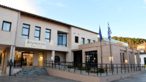 &Theta;&epsilon;ό&delta;&omega;&rho;&omicron;&sigmaf; &Rho;&iota;&zeta;&omicron;ύ&lambda;&eta;&sigmaf;, &epsilon;&pi;&iota;&kappa;&epsilon;&phi;&alpha;&lambda;ή&sigmaf; &mu;&epsilon;ί&zeta;&omicron;&nu;&omicron;&sigmaf; &alpha;&nu;&tau;&iota;&pi;&omicron;&lambda;ί&tau;&epsilon;&upsilon;&sigma;&eta;&sigmaf; &sigma;&tau;&omicron; &delta;ή&mu;&omicron; &Alpha;&gamma;&iota;ά&sigmaf;